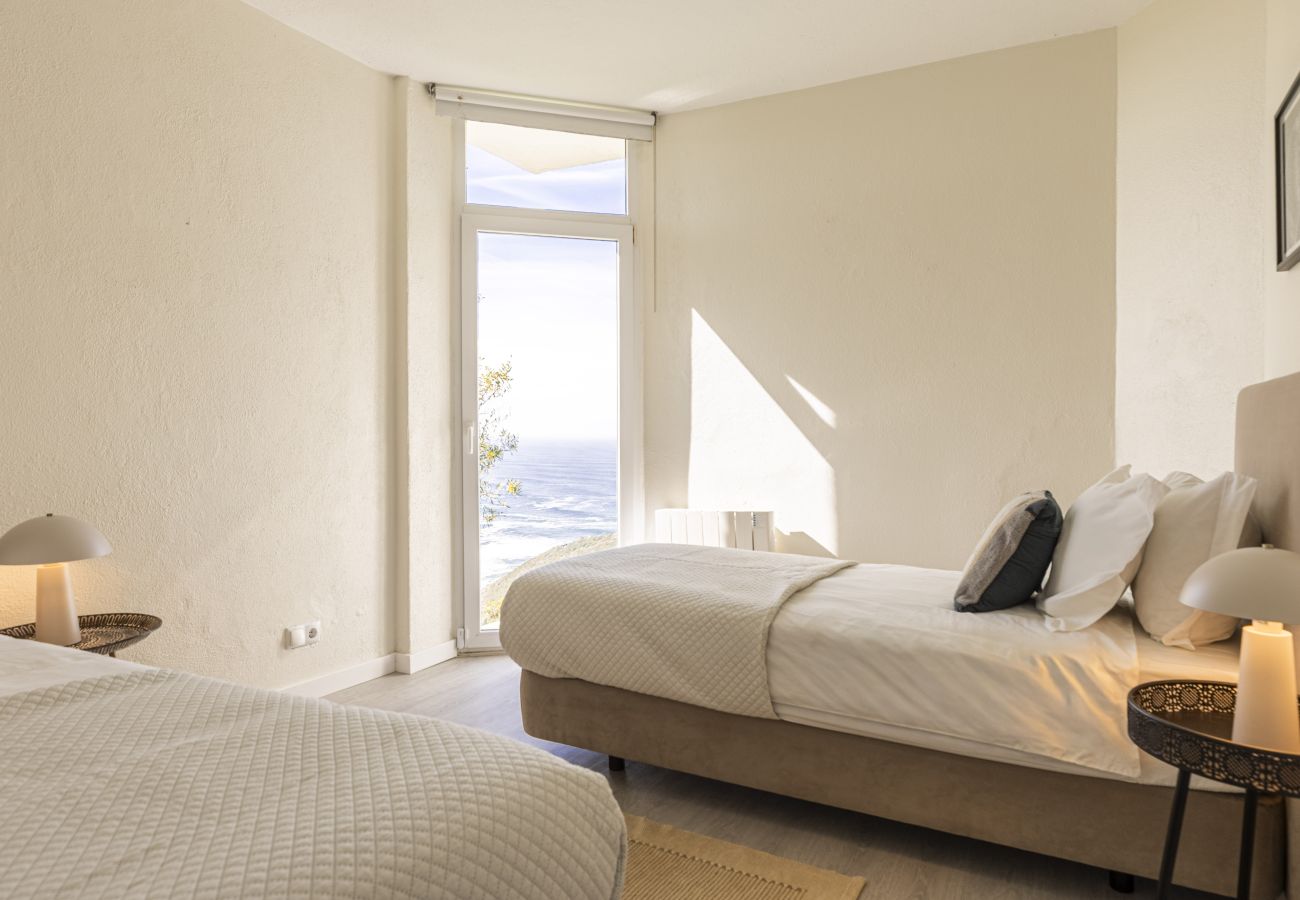 Villa in Alcabideche - Biscaia Blue Horizon by Clama Retreats