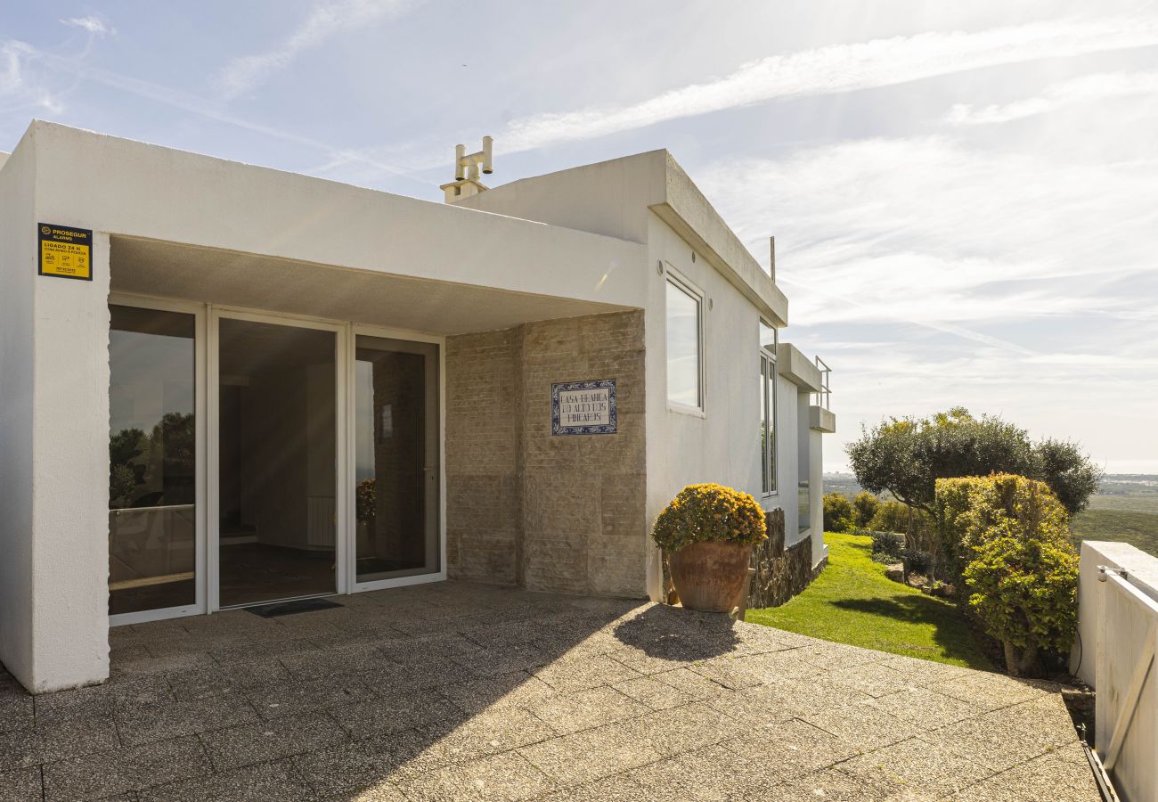 Villa in Alcabideche - Biscaia Blue Horizon by Clama Retreats