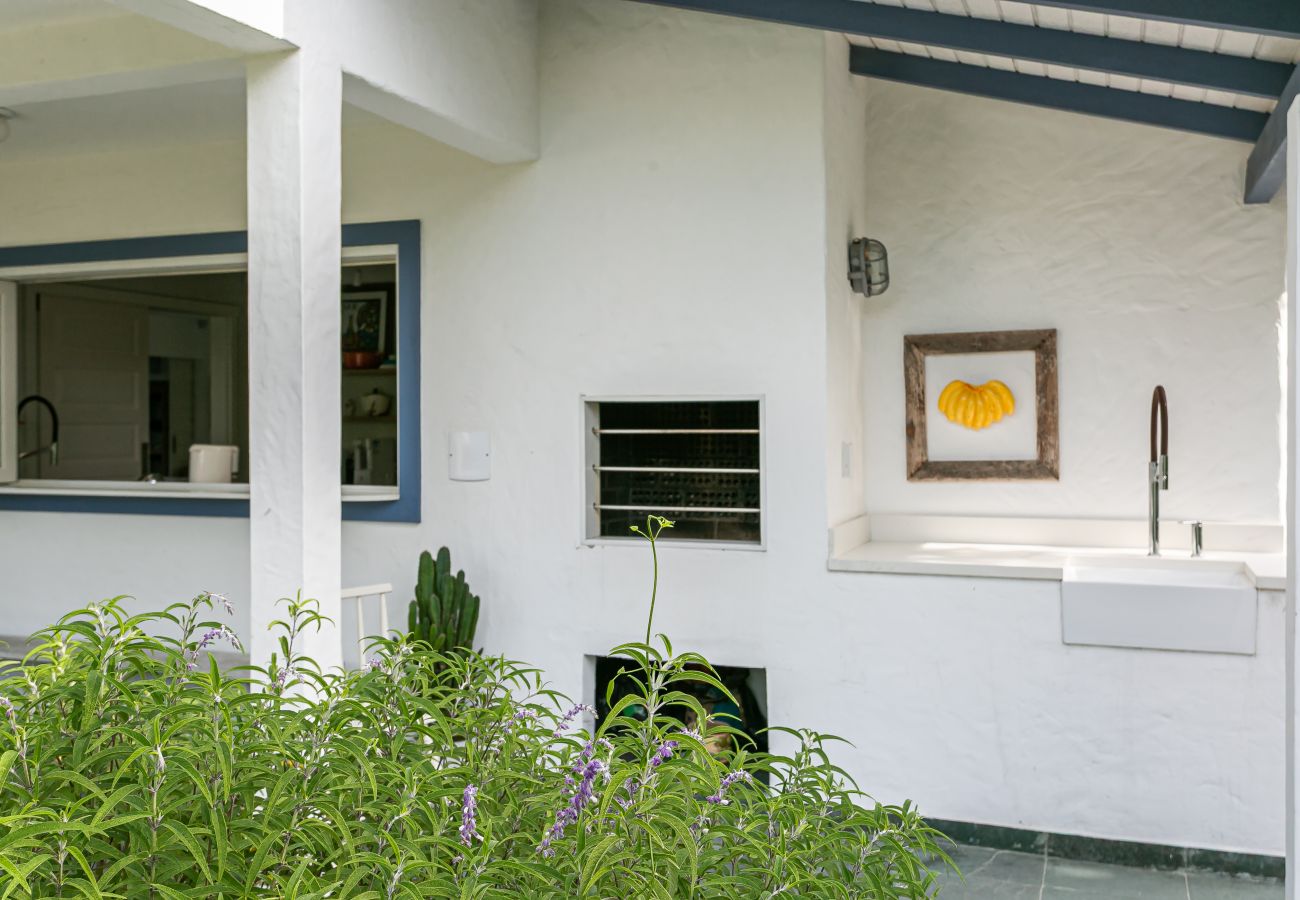 House in Florianópolis - Florianópolis Seaside Hideaway