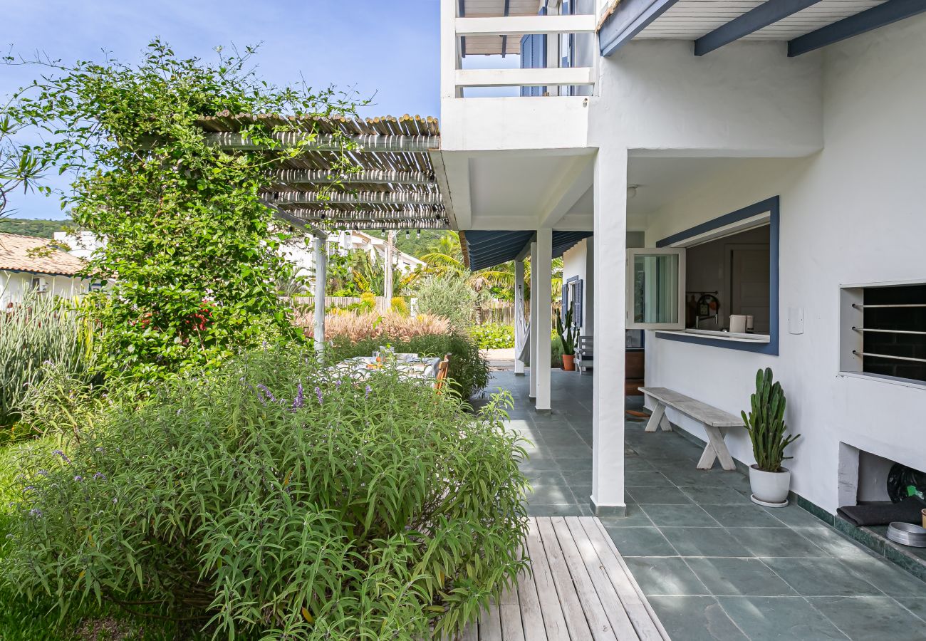 House in Florianópolis - Florianópolis Seaside Hideaway