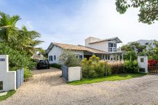 House in Florianópolis - Florianópolis Seaside Hideaway