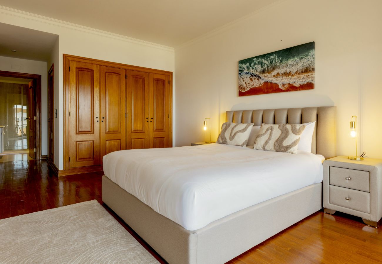 Apartment in Cascais - Cascais Golden Horizon By Clama Retreats